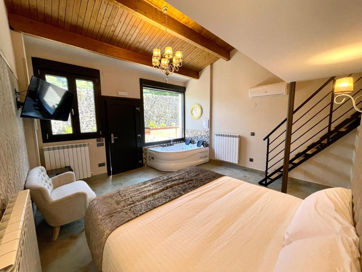 Akla Hotel Suites Valles Pasiegos Saro ภายนอก รูปภาพ