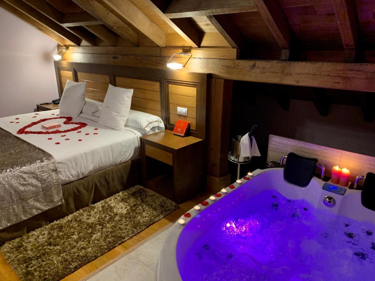 Akla Hotel Suites Valles Pasiegos Saro ภายนอก รูปภาพ